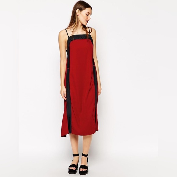 See By Chloe Dresses & Skirts - LAST CHANCE🚨 NWT See by Chloé Burgundy/Black Color Block Midi Dress